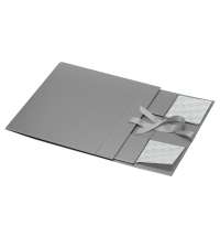 Коробка разборная на магнитах с лентами