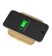 USB-хаб с беспроводной зарядкой из бамбука «Plato», 5 Вт