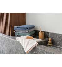 Банное полотенце Ukiyo Sakura из хлопка AWARE™, 500 г/м², 70x140 см