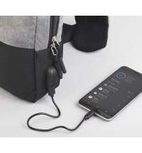 27520-c4b1fcb3975a449910e67e9672f21d29