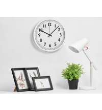 Пластиковые настенные часы «White Mile»