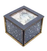 Лес в снегу (квадратная, темная) - упаковка новогодняя из дерева