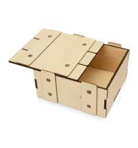 Деревянная подарочная коробка с крышкой «Ларчик»