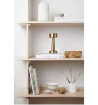 Настольная лампа VINGA Maris из переработанного пластика RCS