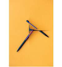 Шариковая ручка Pininfarina GrafeeX с синим клипом в чехле