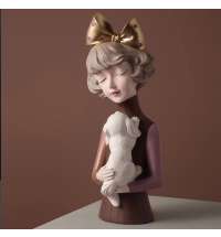 Статуэтка &amp;quot;Девушка со щенком&amp;quot;
