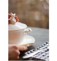 Бульонница &amp;quot;Кролик - Везунчик&amp;quot; с тарелкой, 425 мл, Белый