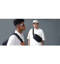 Наплечная сумка KORIN FlipSling 32х16х10 см, черная