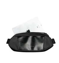 Наплечная сумка KORIN FlipSling 32х16х10 см, черная