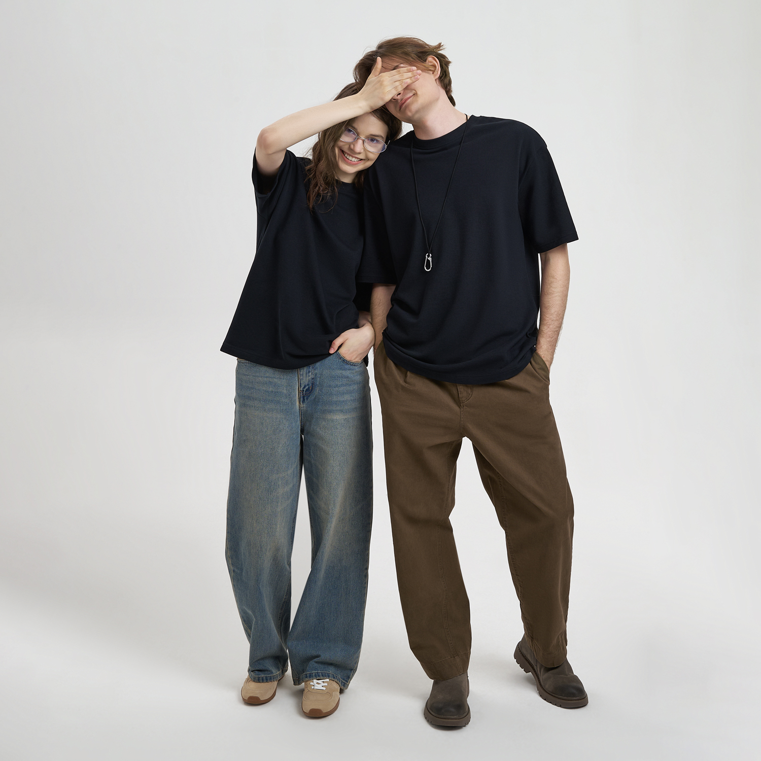 Футболка унисекс премиум AURA, черный