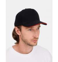 Бейсболка Classic 2.0, черная с красным кантом