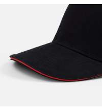 Бейсболка Classic 2.0, черная с красным кантом