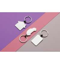 Брелок с подвеской-машиной из переработанного цинка RCS