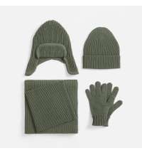 Шапка Catch Match без помпона, зеленая (полынь)