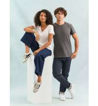 Футболка унисекс Regent с V-образным вырезом, черная