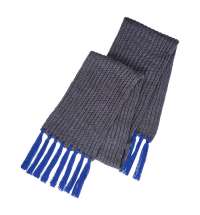 Шапка и шарф GoSnow с ярким пoмпоном и кисточками