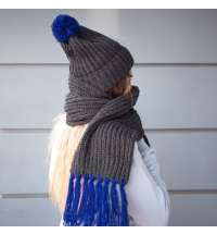 Шапка и шарф GoSnow с ярким пoмпоном и кисточками