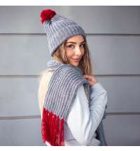 Шапка и шарф GoSnow с ярким помпоном и кисточками
