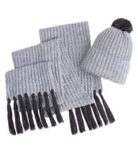 Шапка и шарф GoSnow с ярким пoмпоном и кисточками