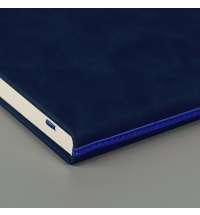 Ежедневник недатированный Muse, темно-синий, А5, с декоративной полосой синий ройал, блок в линейку