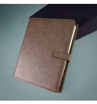 Ежедневник недатированный Coach, B5, коричневый, кремовый блок, подарочная коробка