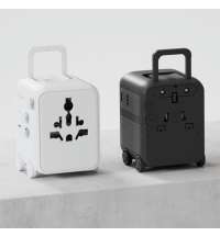 Универсальный адаптер Xoopar Luggie со встроенными вилками типов EU, UK, US и AUS