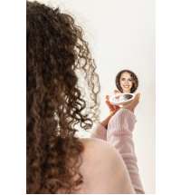 Зеркало для макияжа Lumora из переработанного пластика RCS