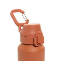 Спортивная бутылка Via из переработанной стали RCS с карабином, 600 мл