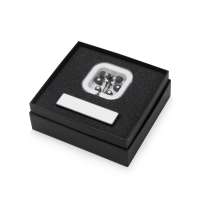 Подарочный набор &laquo;Non-stop music&raquo; с наушниками и зарядным устройством