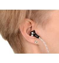 Набор &laquo;In motion&raquo; с наушниками и зарядным кабелем 3 в 1