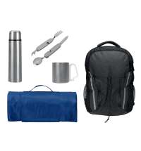 Набор туриста с термосом, кружкой, столовыми приборами и пледом