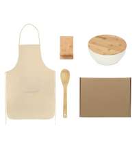 Подарочный набор с салатником, фартуком и подставкой