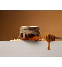 Мед с сосновыми шишками и кедровыми орехами