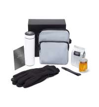 Подарочный набор &laquo;Re:m. Step&raquo;  с термосом, перчатками и сумкой