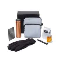 Подарочный набор &laquo;Re:m. Step&raquo;  с термосом, перчатками и сумкой