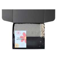 Подарочный набор &laquo;Re:f. Shelter&raquo;  с пледом, зеркалом, свечой и диффузором