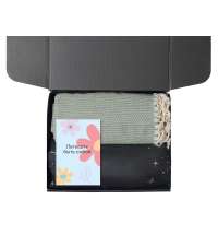 Подарочный набор &laquo;Re:f. Shelter&raquo;  с пледом, зеркалом, свечой и диффузором