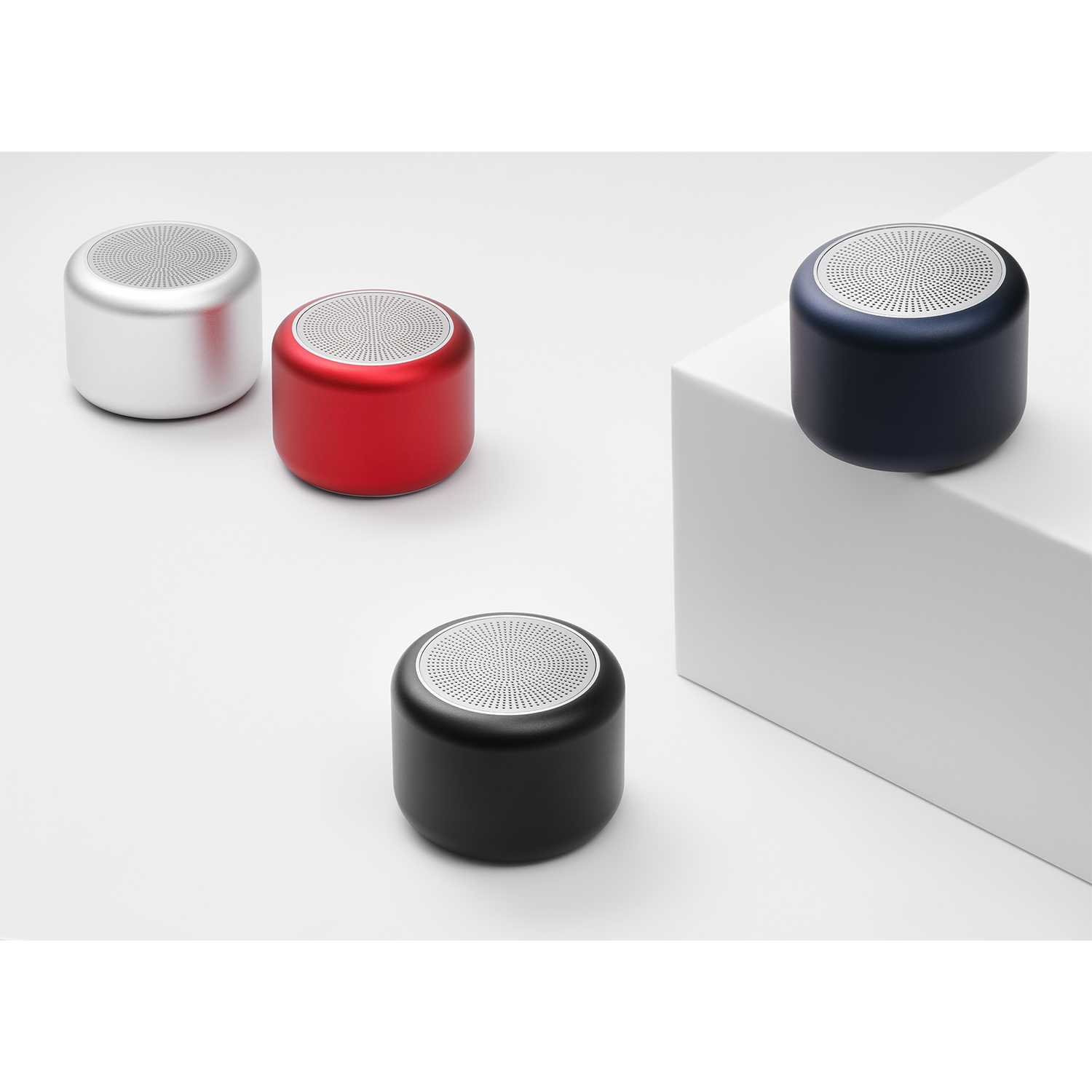 Беспроводная колонка Пэшн (Passion) 80dB 600 mAh (Bluetooth 5.4), черная